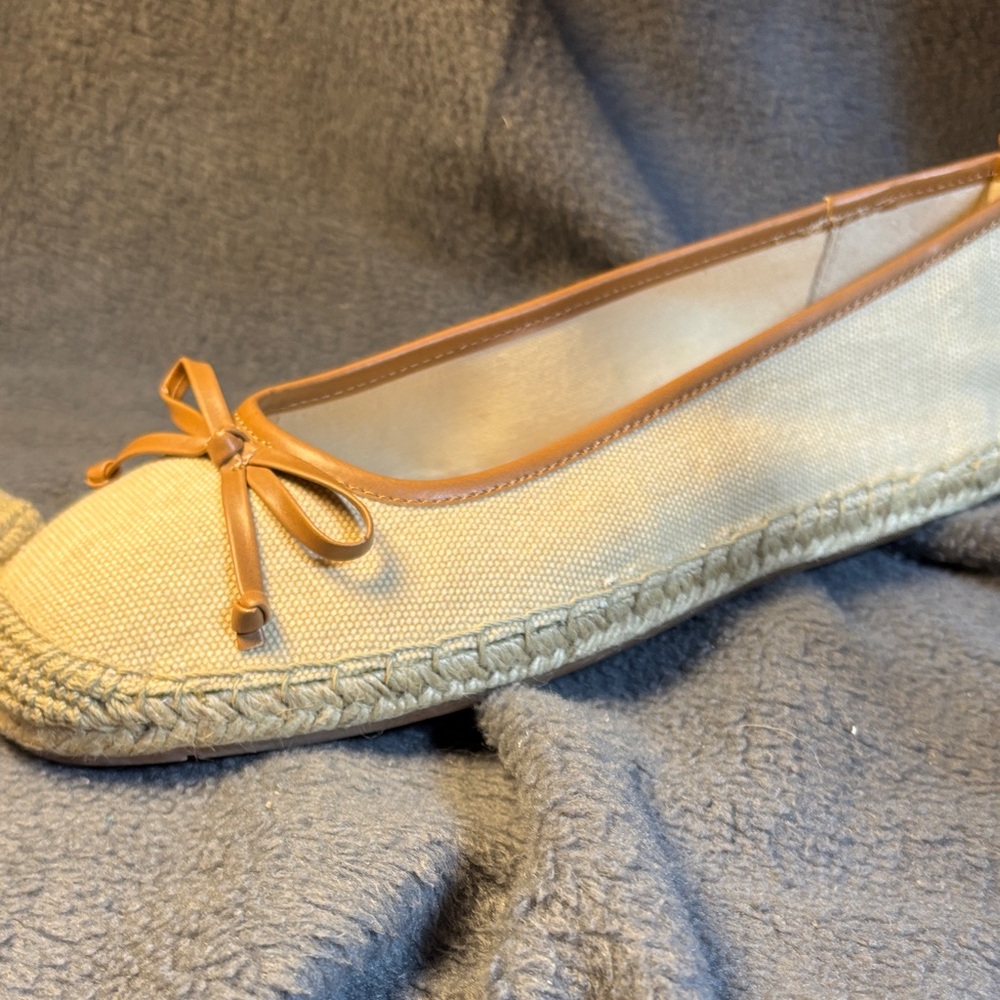 Franco Sarto Cream and Tan Espadrilles - Picture 5 of 8